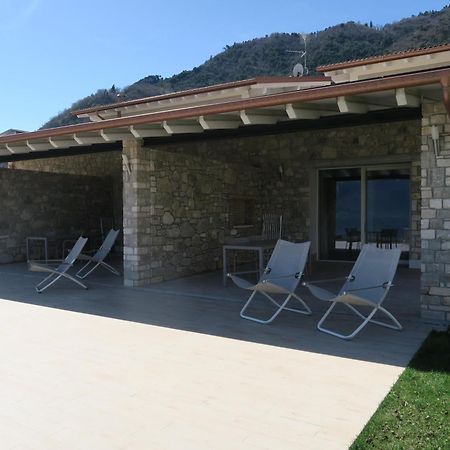 Oasi Da Vinci Aparthotel Tignale Bagian luar foto