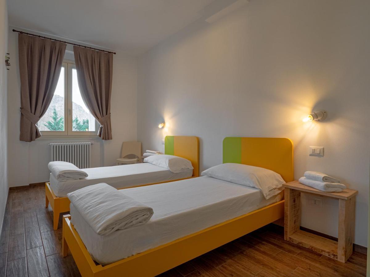 Oasi Da Vinci Aparthotel Tignale Bagian luar foto