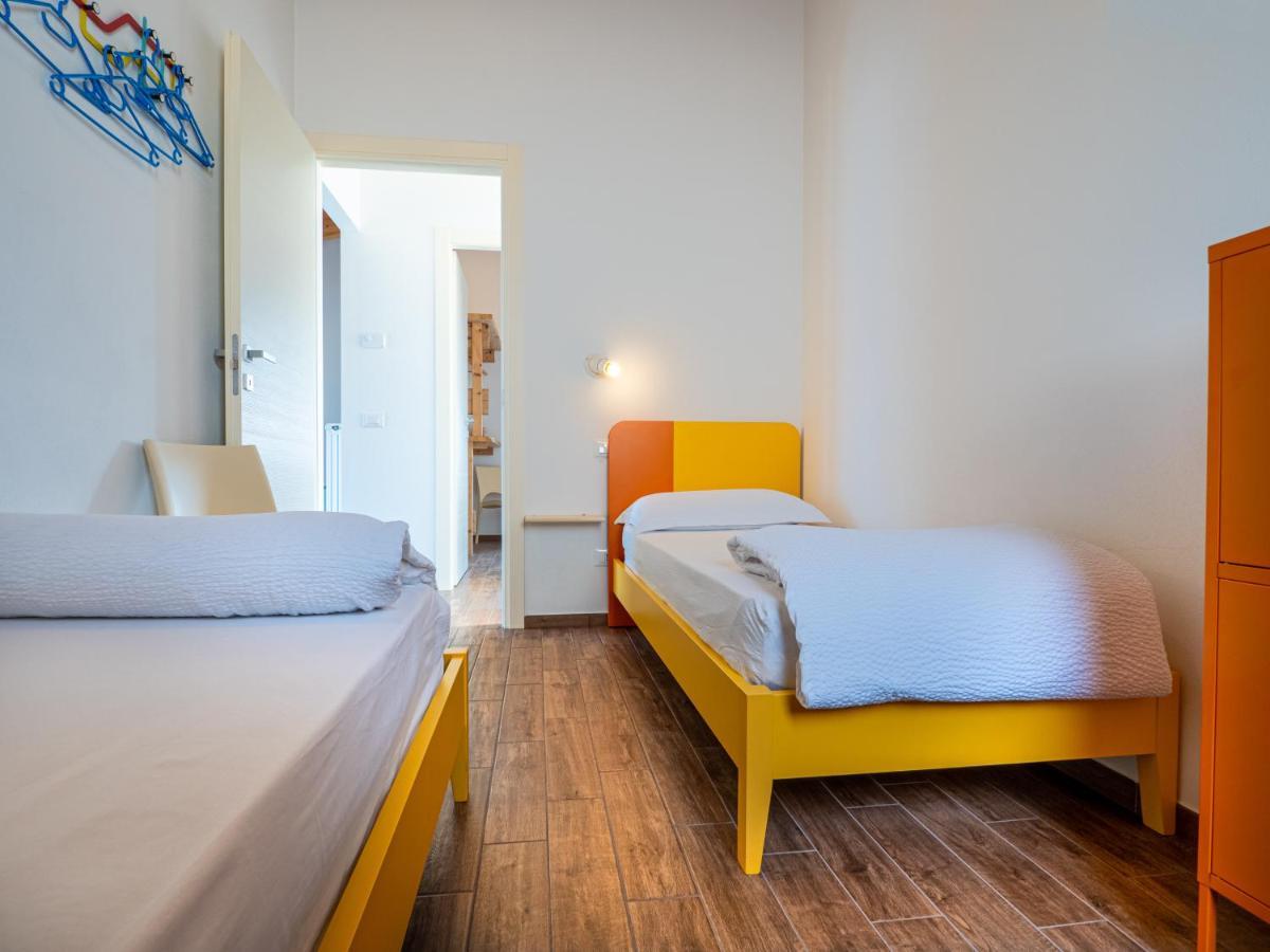 Oasi Da Vinci Aparthotel Tignale Bagian luar foto