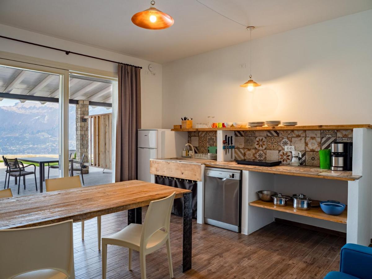 Oasi Da Vinci Aparthotel Tignale Bagian luar foto
