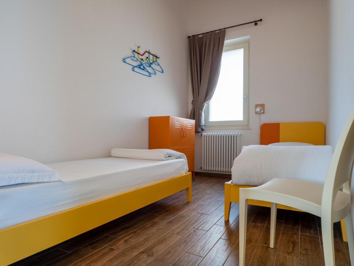 Oasi Da Vinci Aparthotel Tignale Bagian luar foto