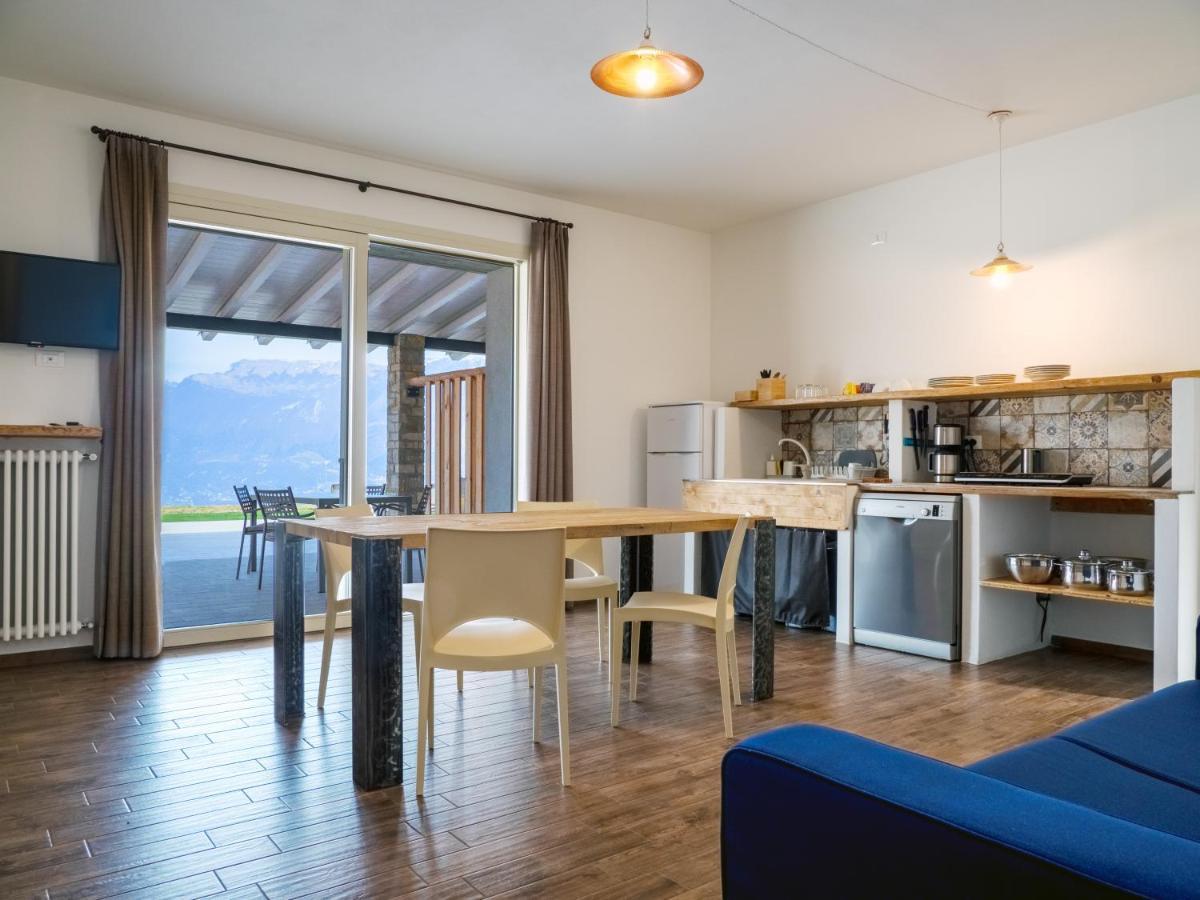 Oasi Da Vinci Aparthotel Tignale Bagian luar foto