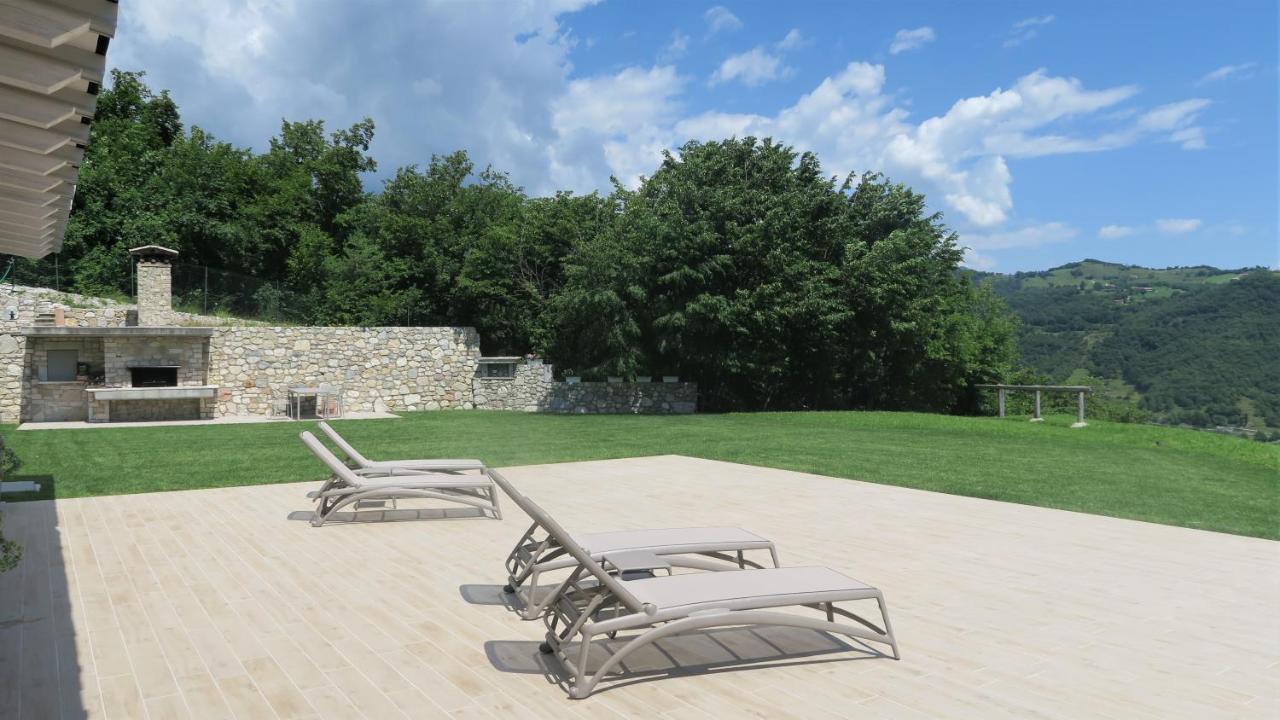 Oasi Da Vinci Aparthotel Tignale Bagian luar foto